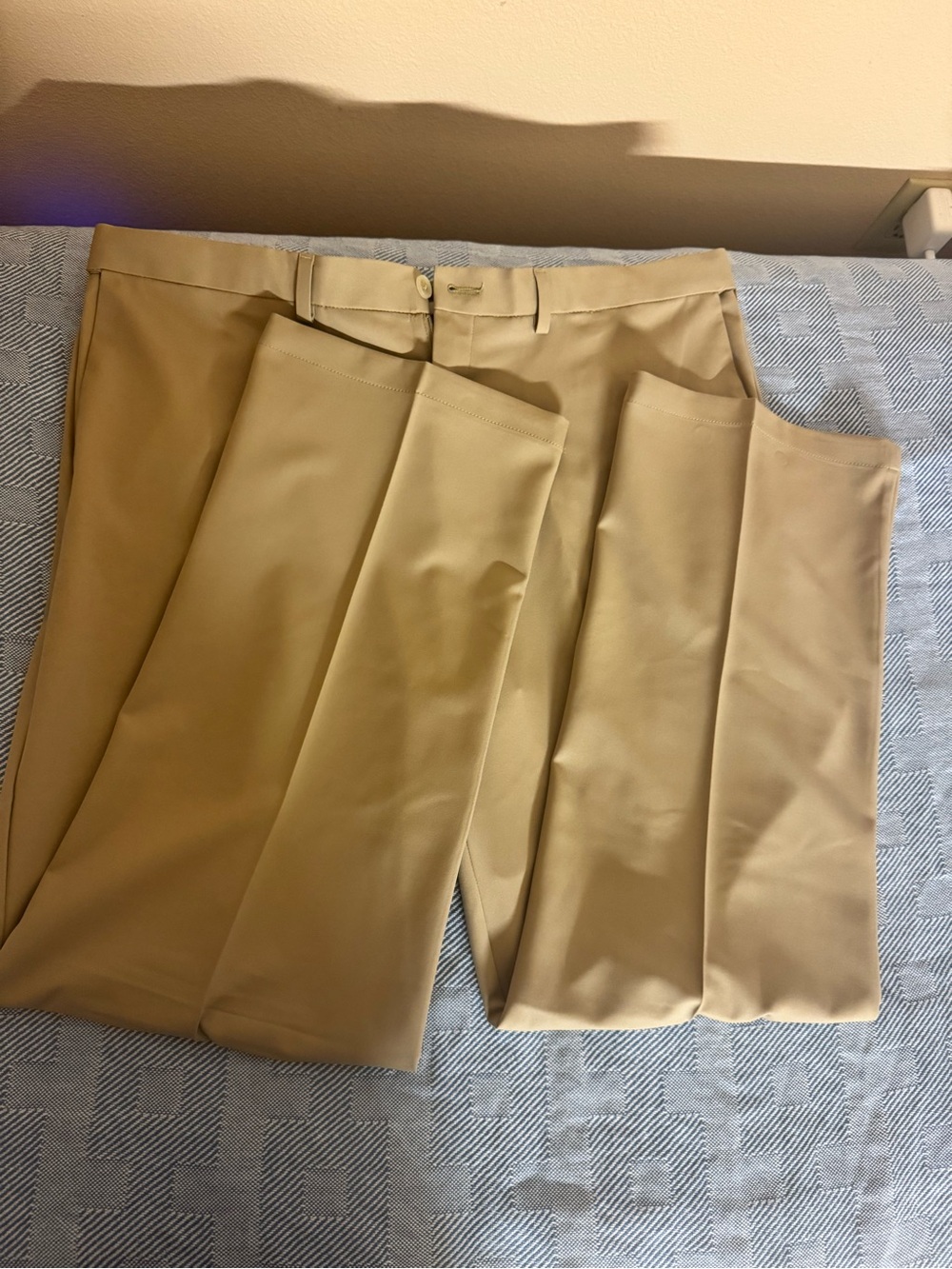 Haggar Cool 18 Pro Classic Fit Khaki Pants 42x32